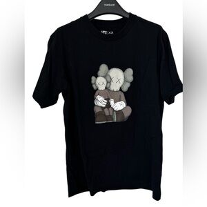 Uniqlo KAWS x Uniqlo UT Graphic T-shirt in black w/ Companion character
